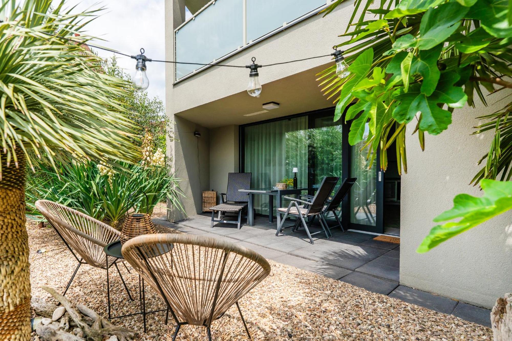 Palm Garden Apartment 2 ميكولوف المظهر الخارجي الصورة